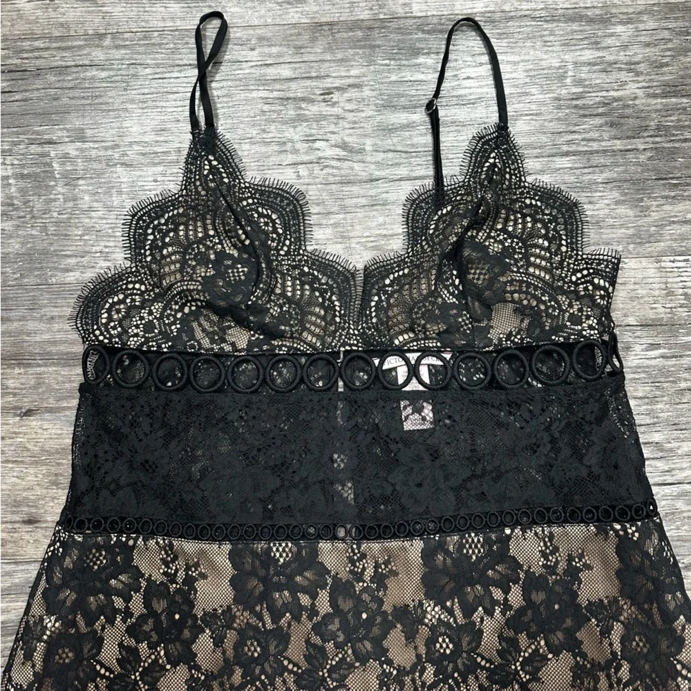 Victoria’s Secret dress - Picture 5 of 8